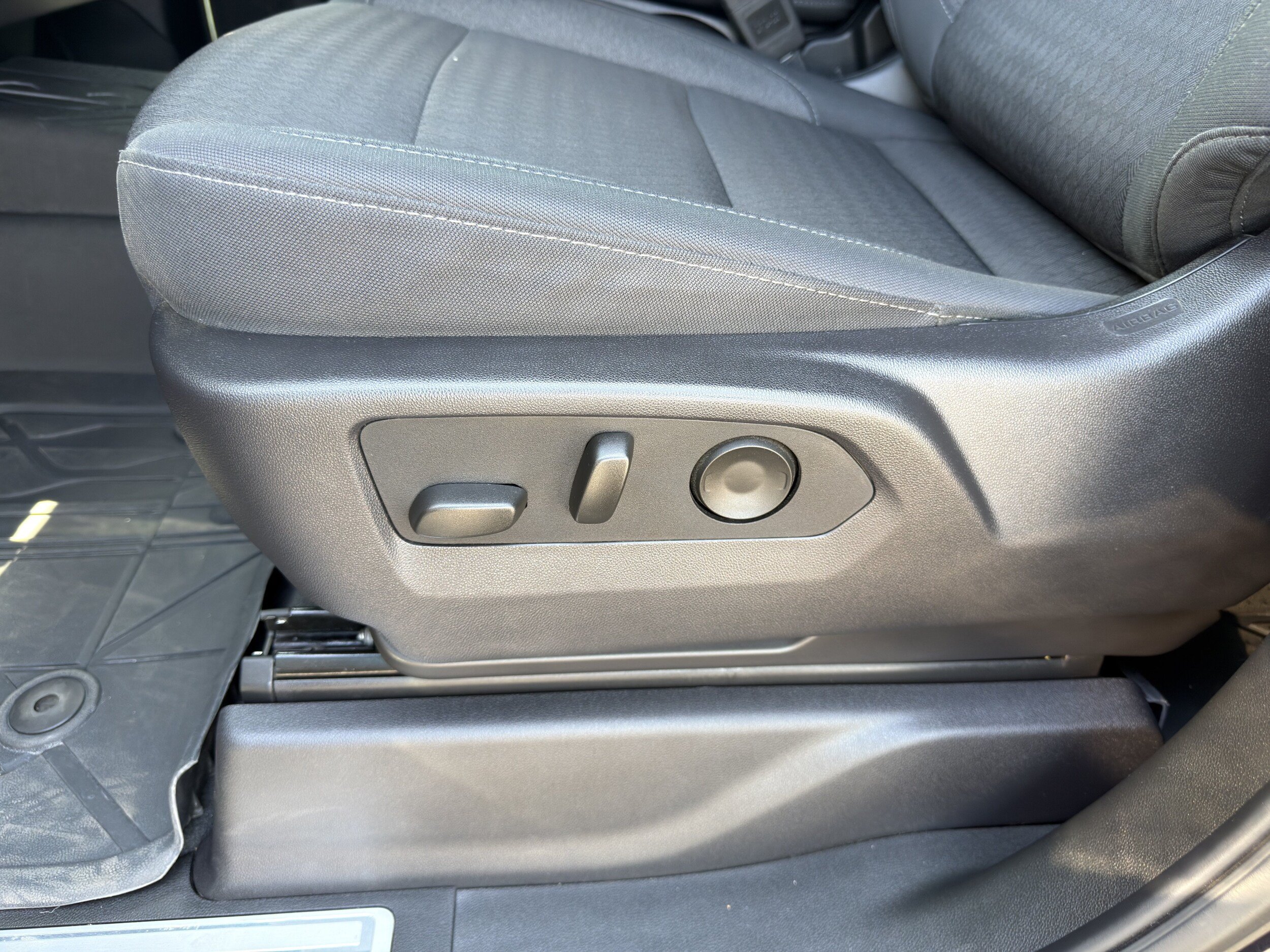 Used 2024 Chevrolet Silverado 1500 LT w/ Safety Package RWD image 31
