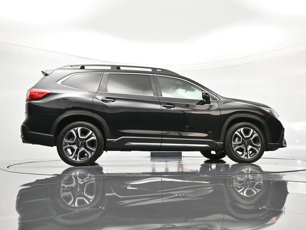 Used 2023 Subaru Ascent Limited image 41