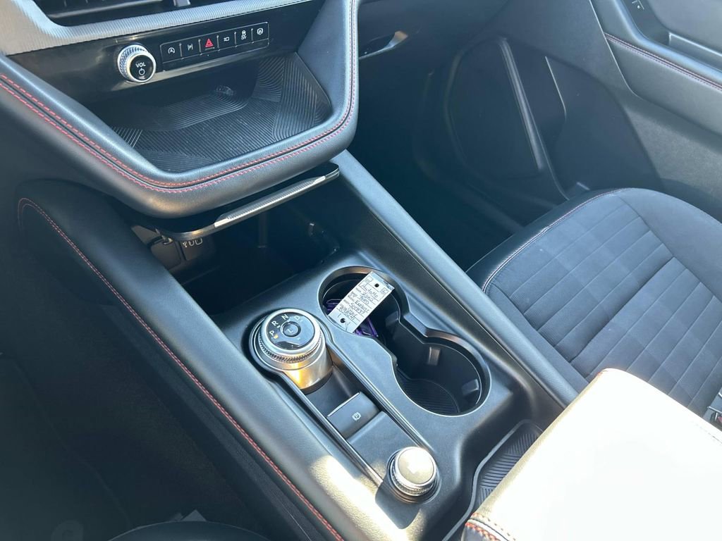 Used 2025 Ford Explorer ST-Line w/ ST-Line Street Pack image 29