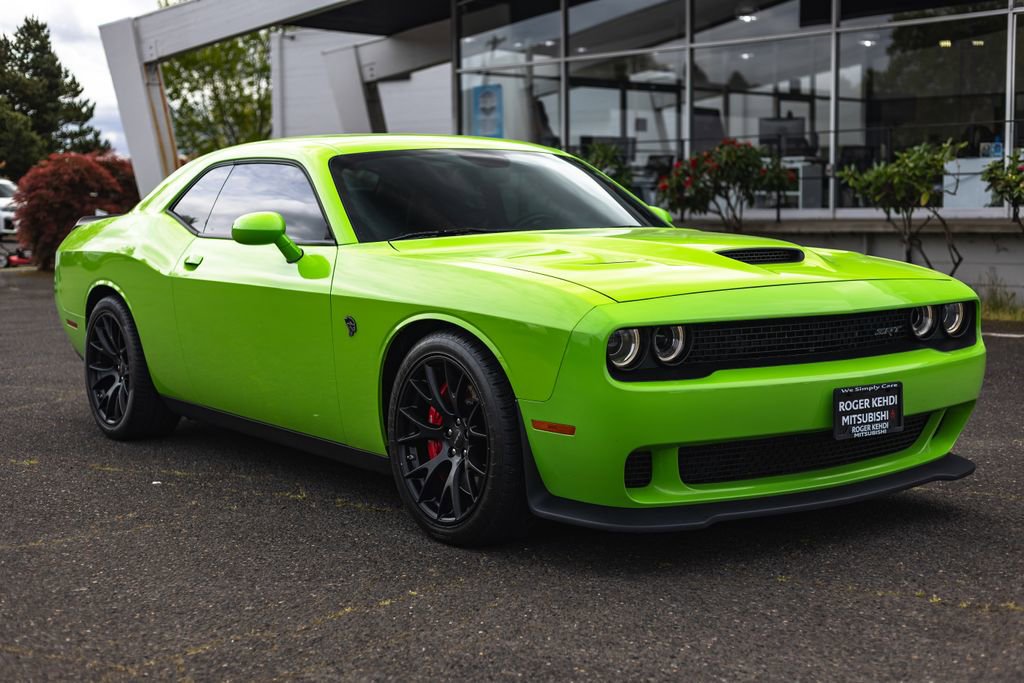 Used 2015 Dodge Challenger SRT Hellcat RWD image 9