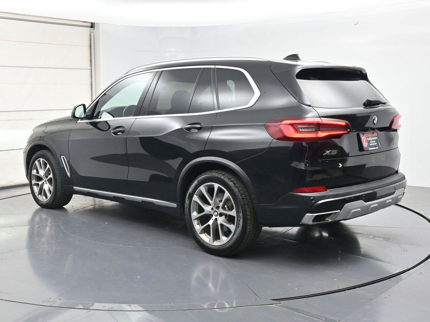 Used 2021 BMW X5 xDrive40i w/ Premium Package 2 AWD/4WD image 23