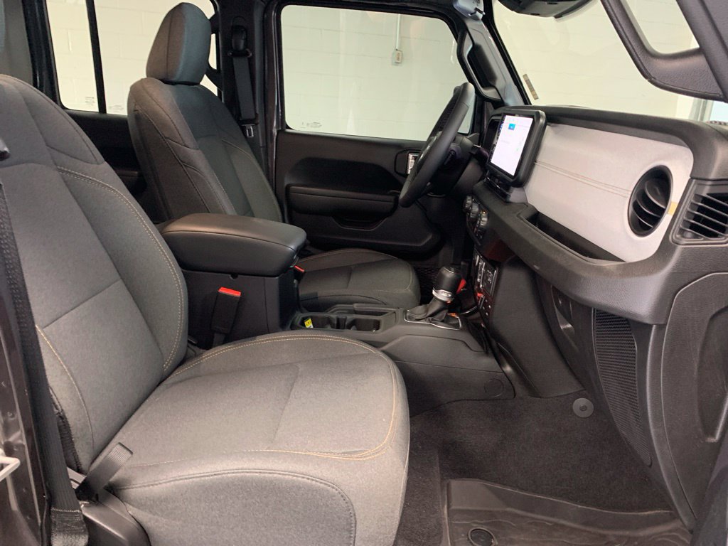 Certified 2025 Jeep Wrangler Unlimited Sport AWD/4WD image 7