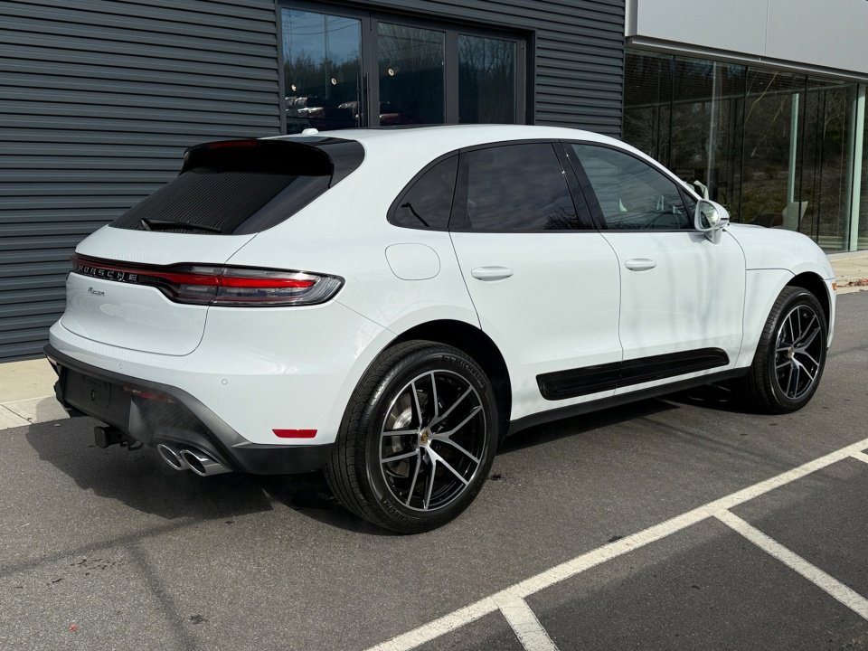 New 2026 Porsche Macan Turbo image 7