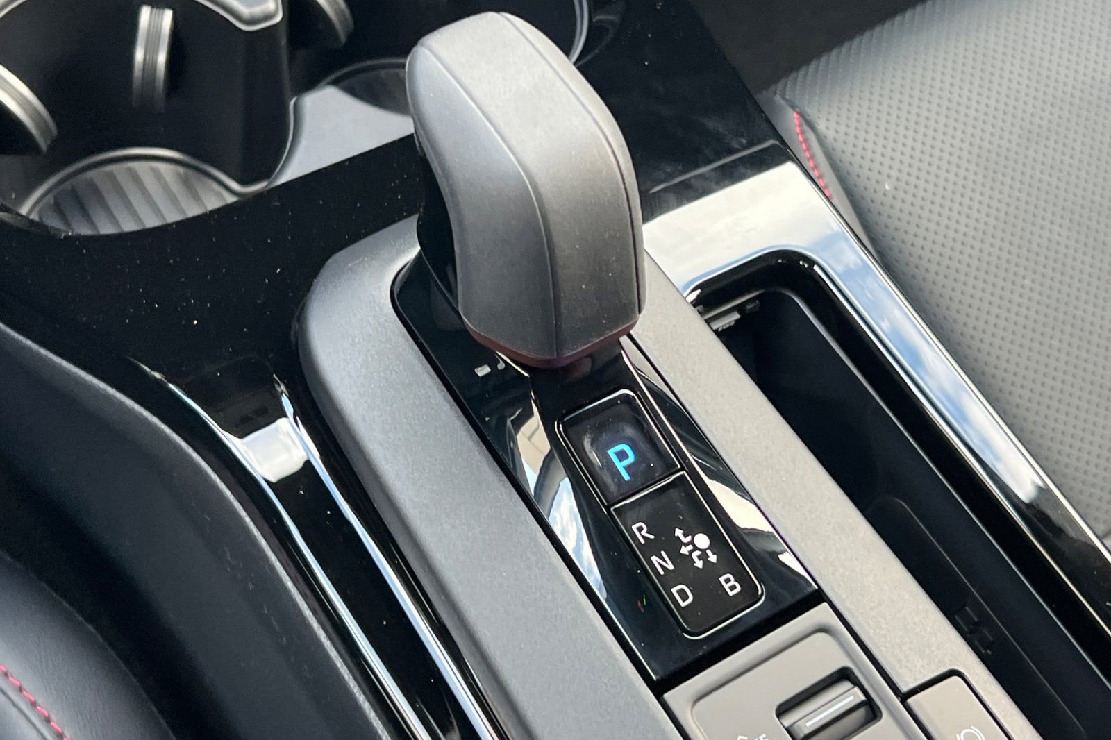 New 2026 Toyota Prius Plug-In Hybrid FWD image 24