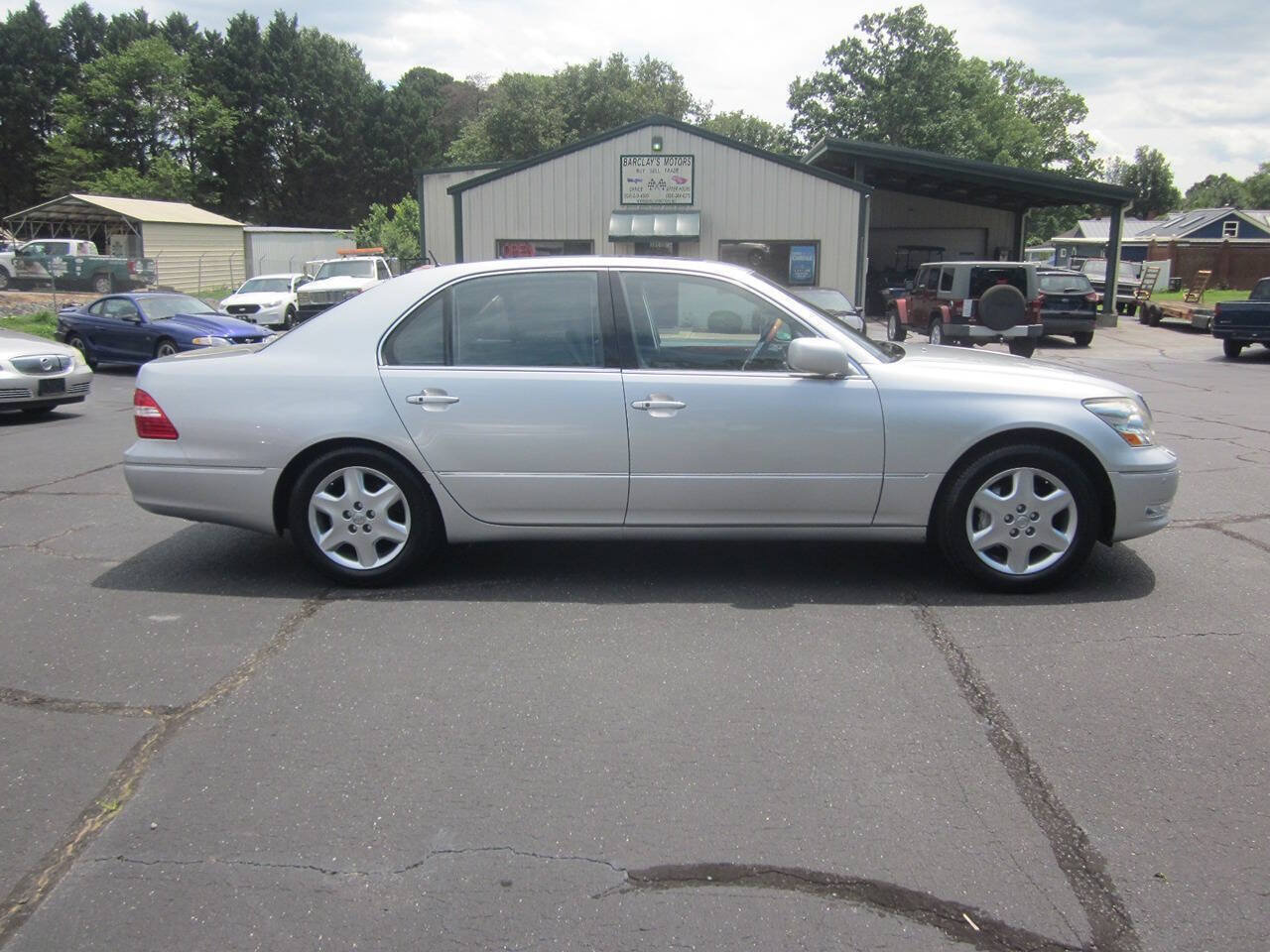 Used 2004 Lexus LS 430 RWD image 5