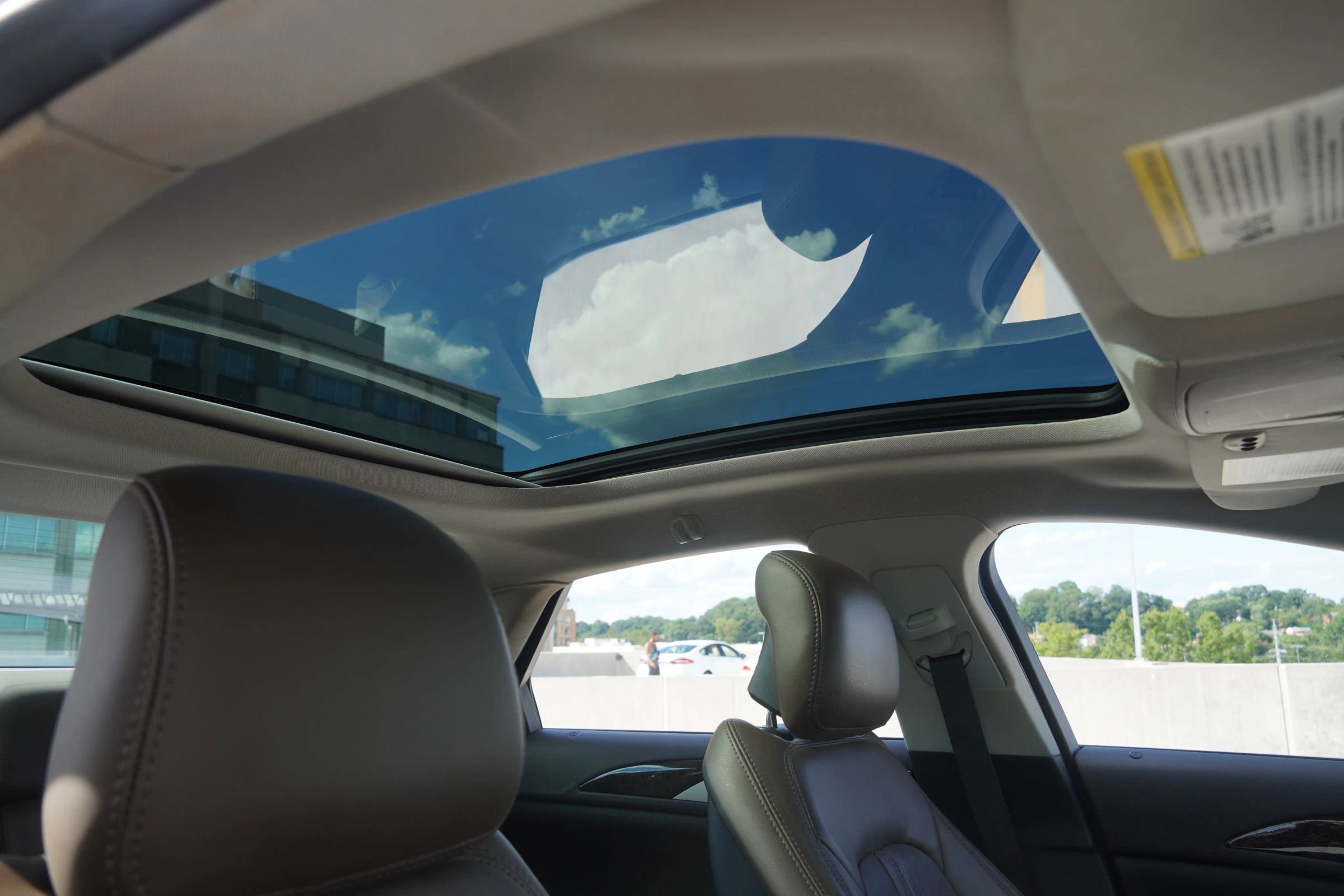 Used 2014 Lincoln MKZ Sedan 4D w/ Equipment Group 102A Reserve image 25