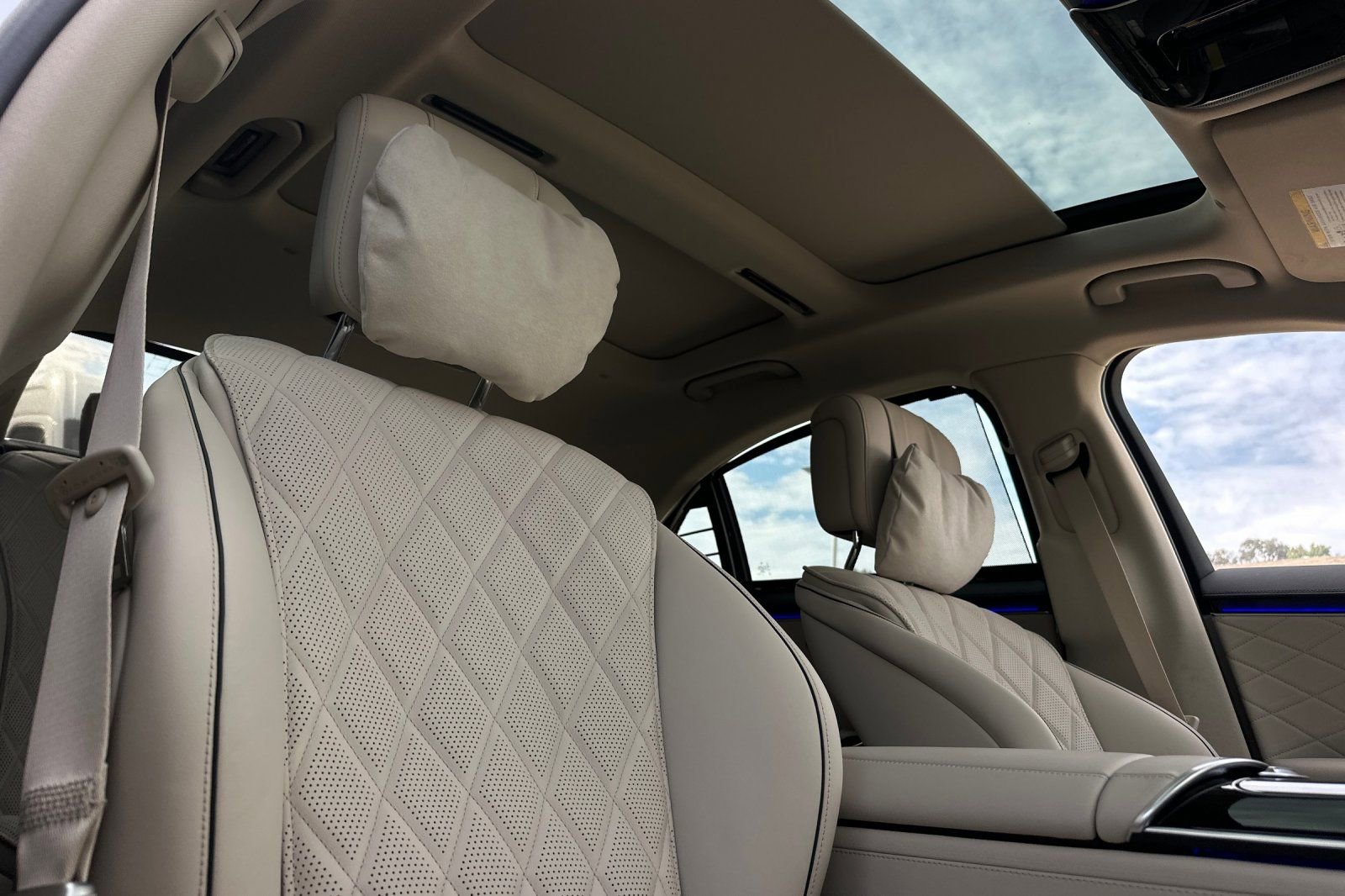 New 2026 Mercedes-Benz S 580 4MATIC Sedan image 32