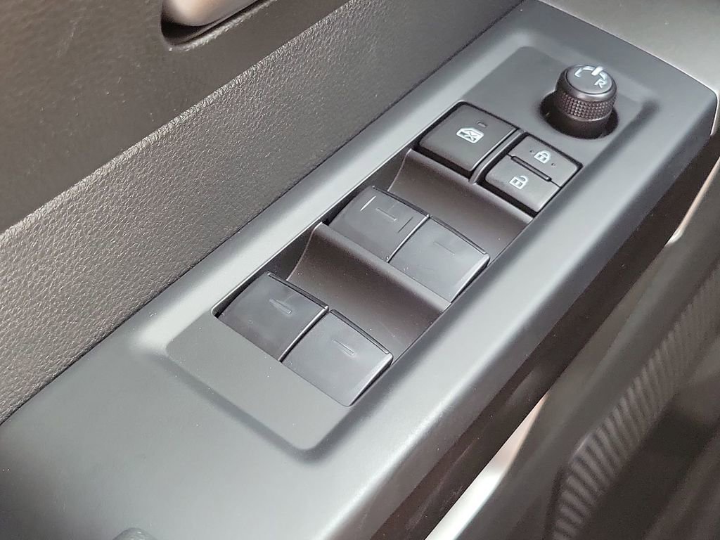 New 2026 Toyota Tundra SR5 image 33