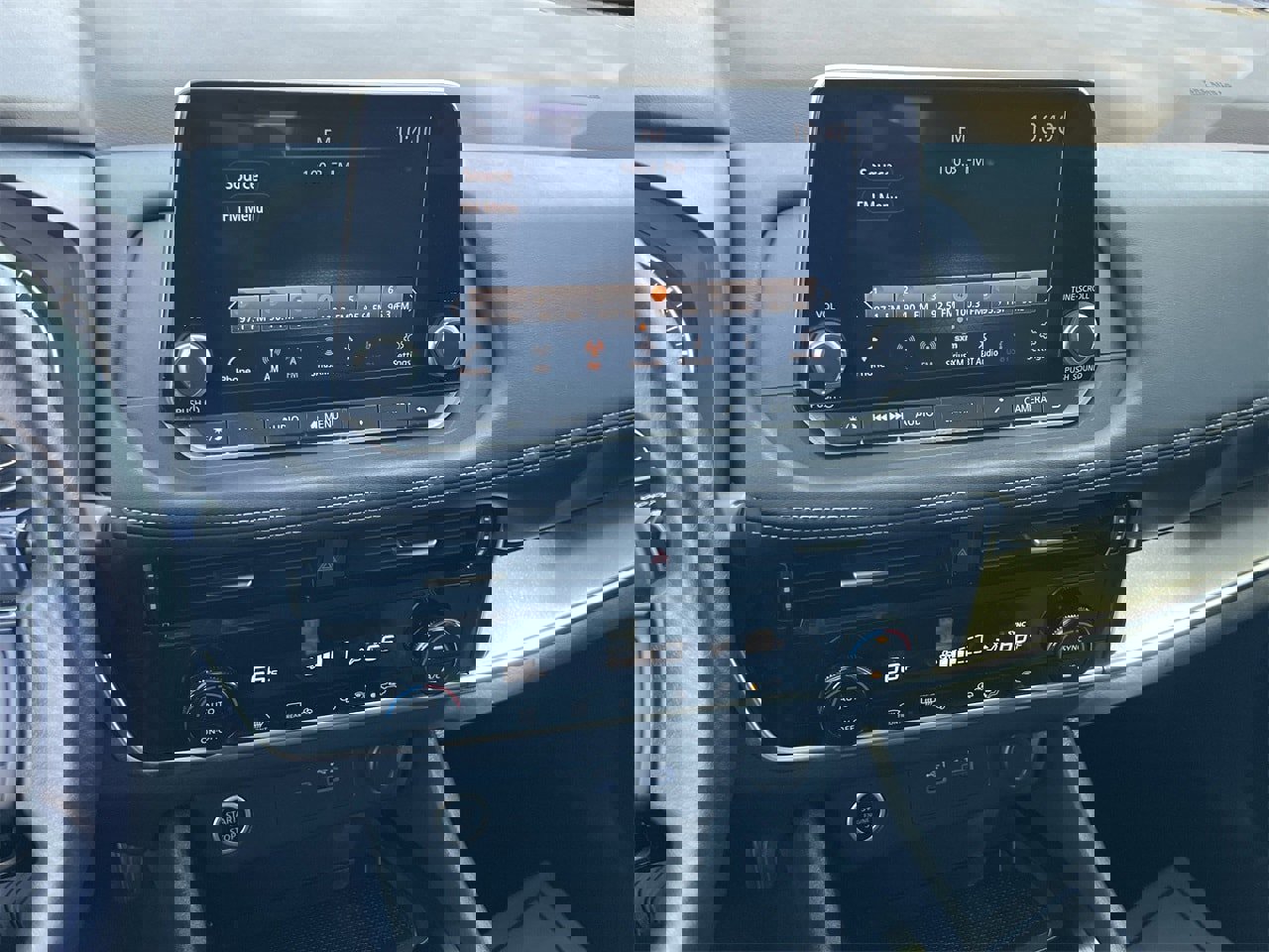 Certified 2022 Nissan Rogue SV image 15