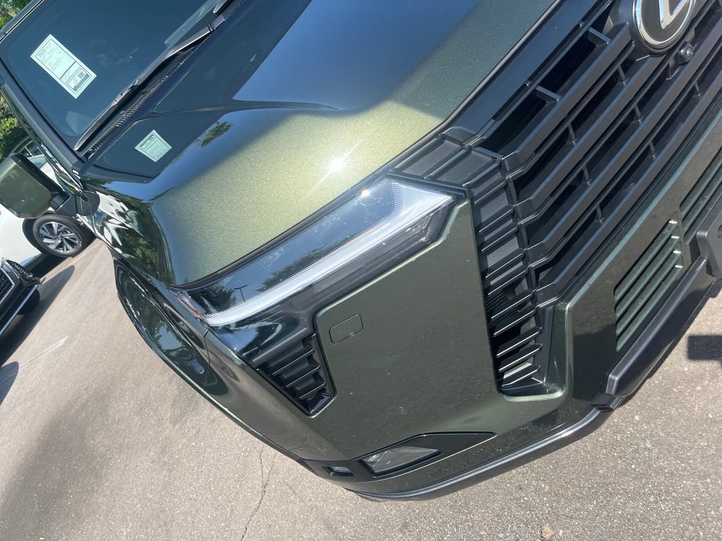 Used 2026 Lexus GX 550 w/ Cold Area Package AWD/4WD image 35