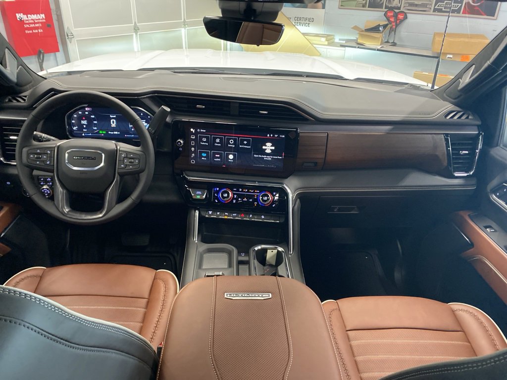 New 2025 GMC Sierra 3500 Denali Ultimate image 19