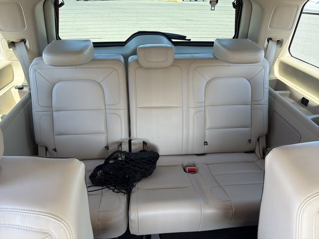 Certified 2021 Lincoln Navigator Reserve w/ Luxury Package image 21