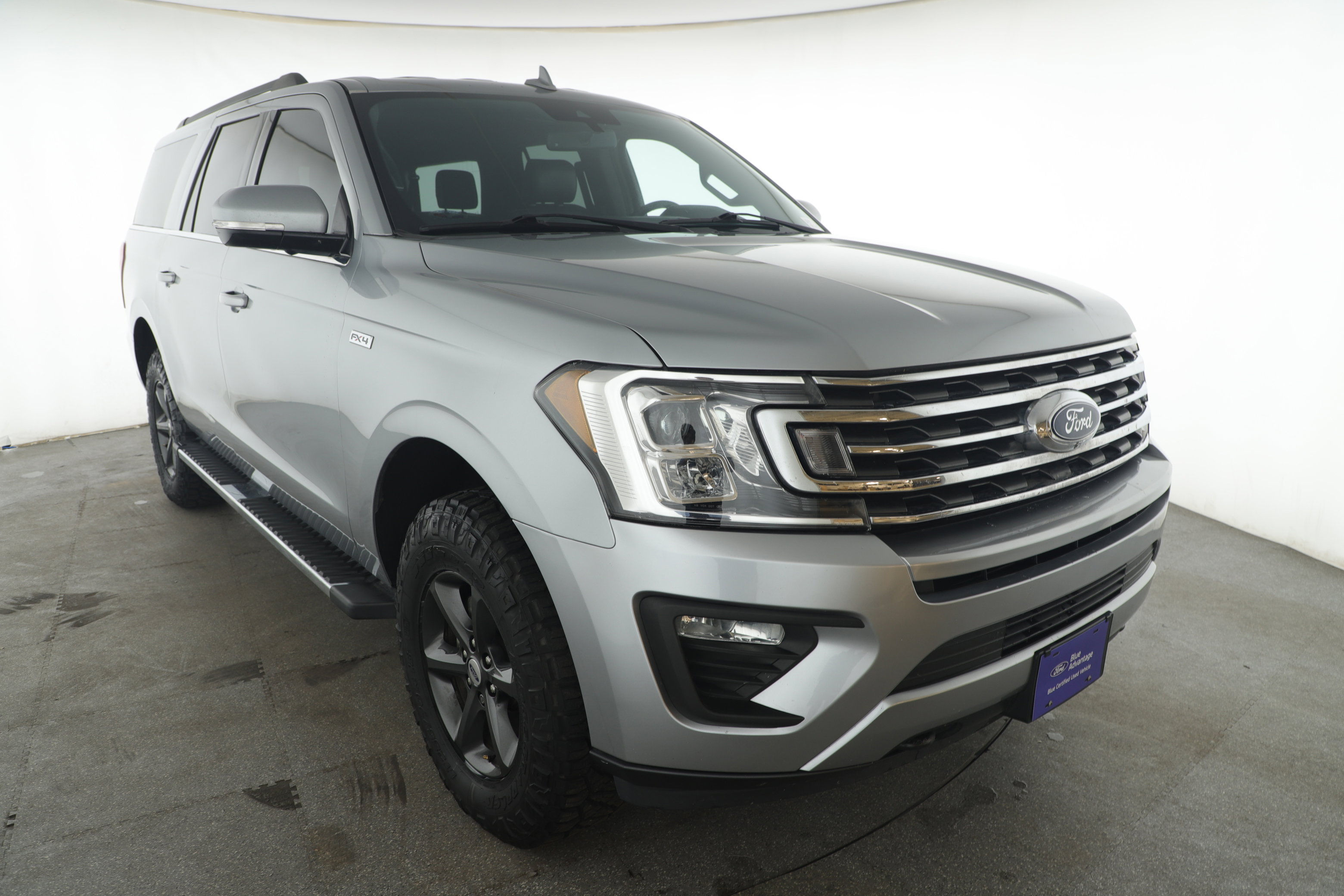 Used 2020 Ford Expedition Max XLT w/ Equipment Group 202A image 3