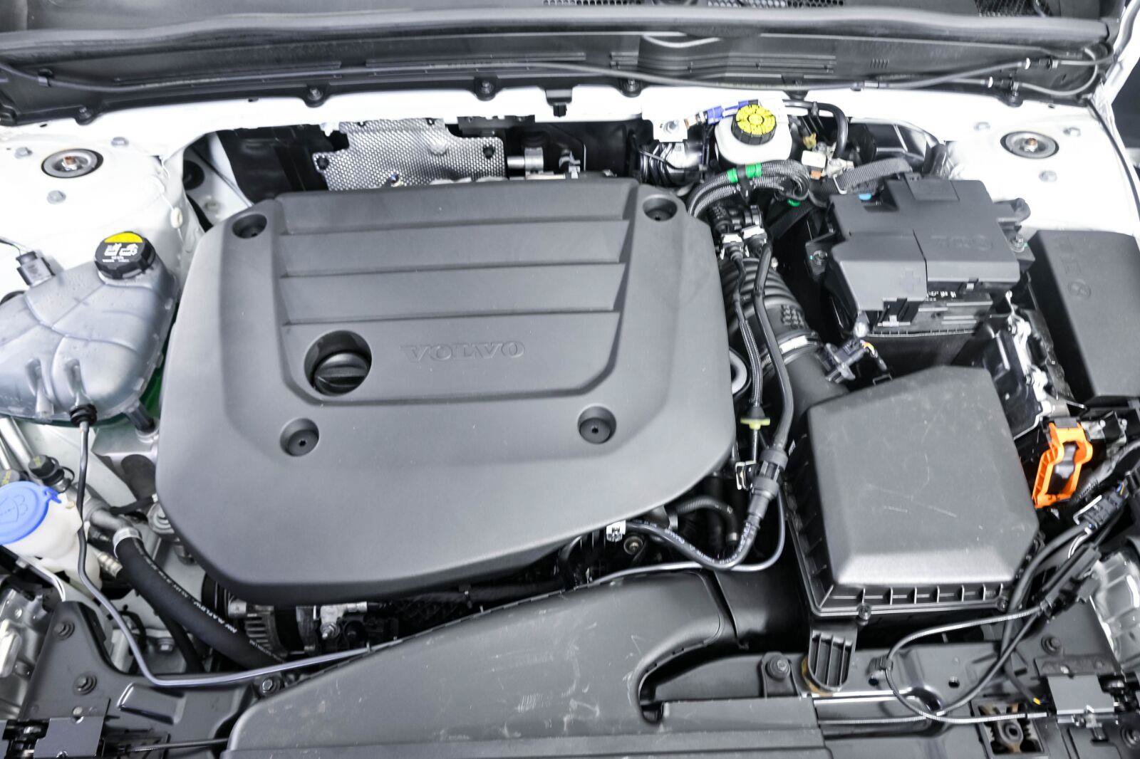 Certified 2023 Volvo XC40 B5 Plus w/ Climate Package AWD/4WD image 34