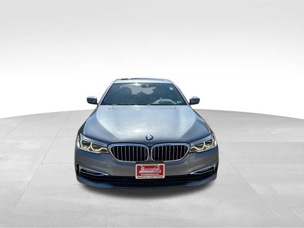 Used 2018 BMW 540i xDrive image 9