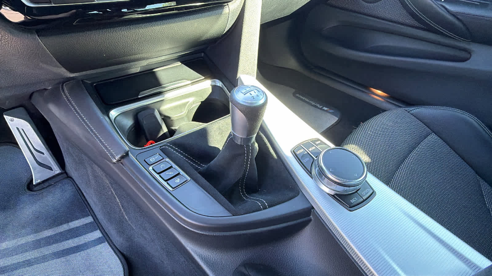 Used 2018 BMW M4 Coupe RWD image 13