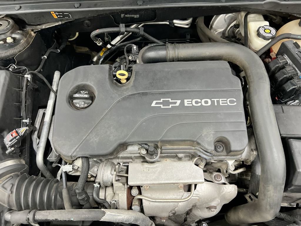 Used 2016 Chevrolet Malibu LT w/ Driver Confidence Package FWD image 24