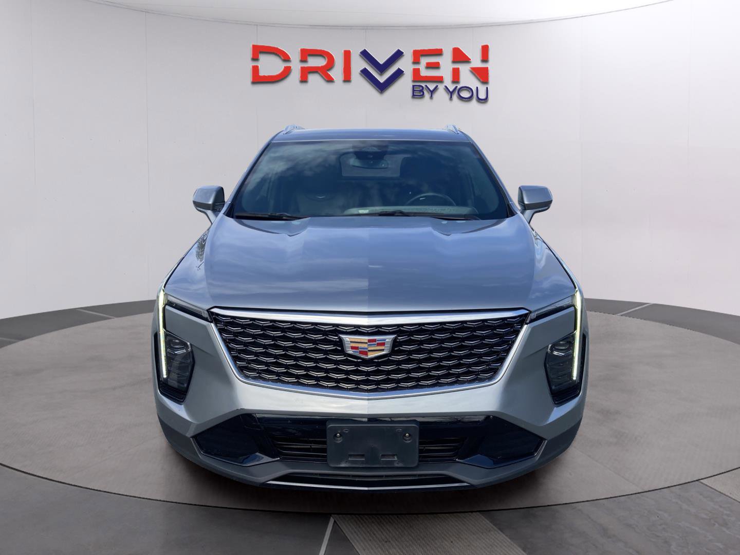 Used 2024 Cadillac XT4 Premium Luxury image 9