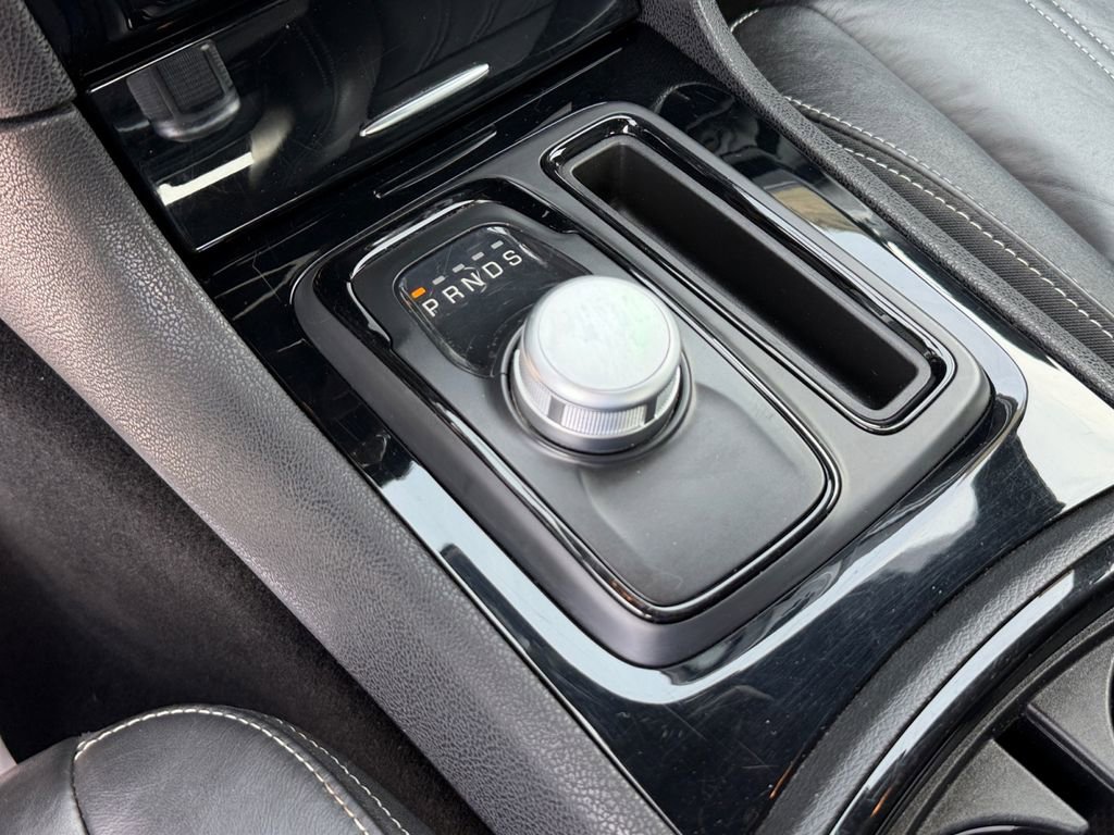 Used 2022 Chrysler 300 S RWD image 28
