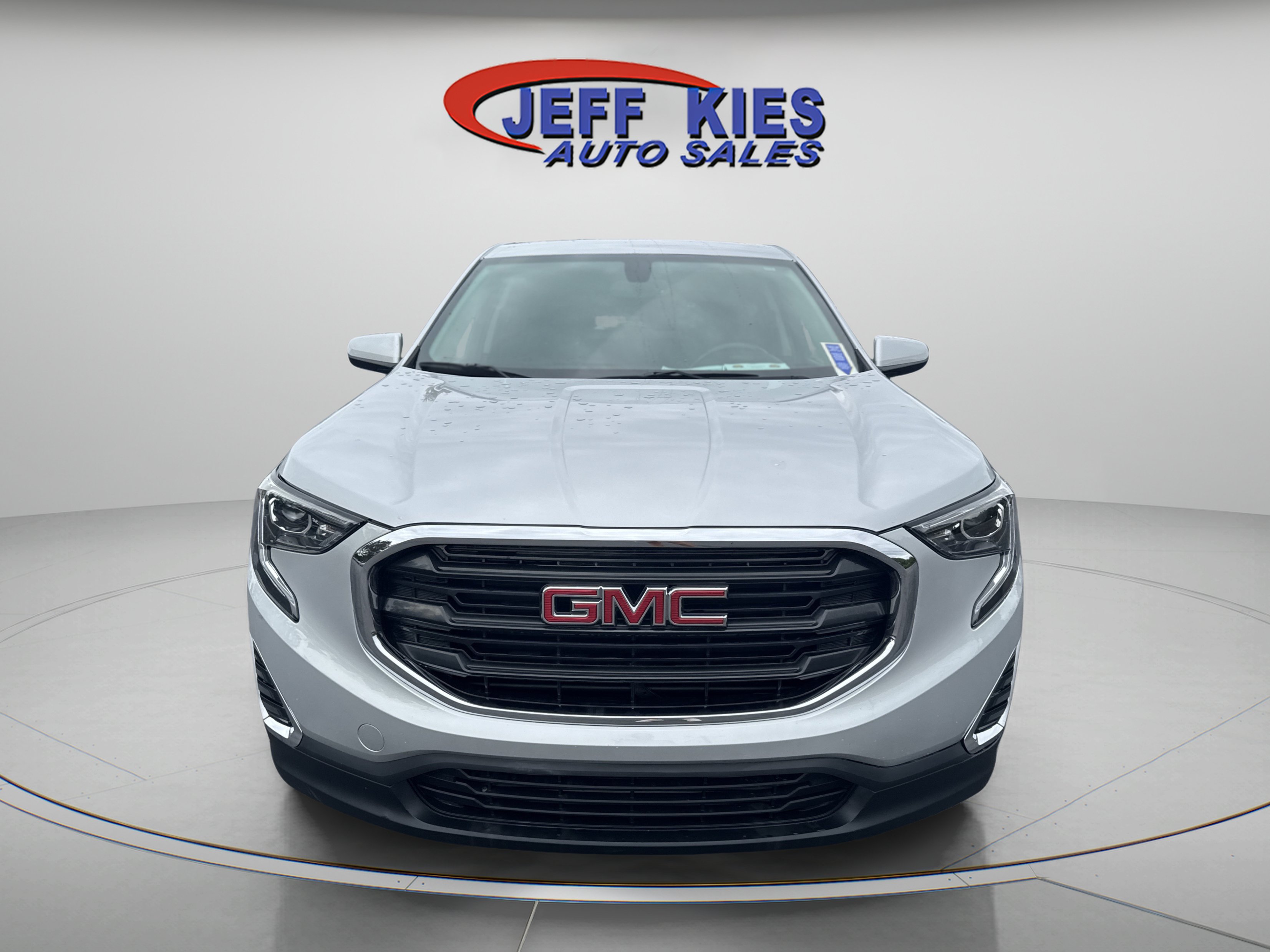 Used 2019 GMC Terrain SLE AWD/4WD image 2