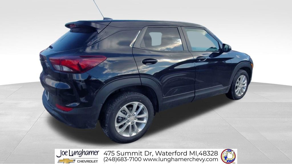 Used 2025 Chevrolet TrailBlazer LS w/ LPO, Blackout Package image 9