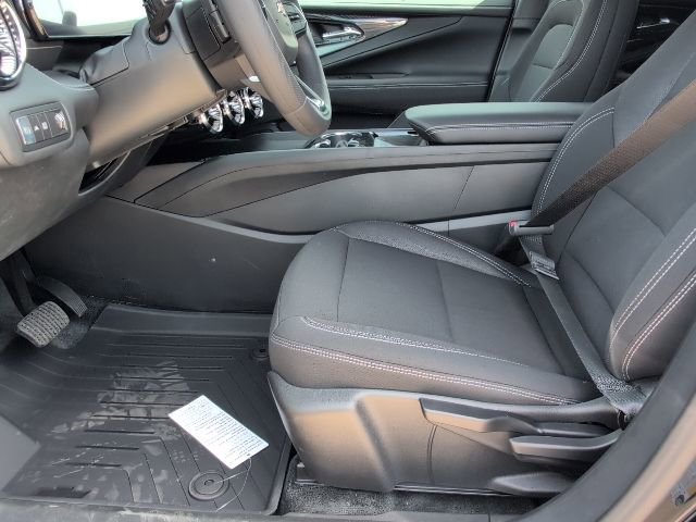 New 2026 Chevrolet Blazer EV LT image 11