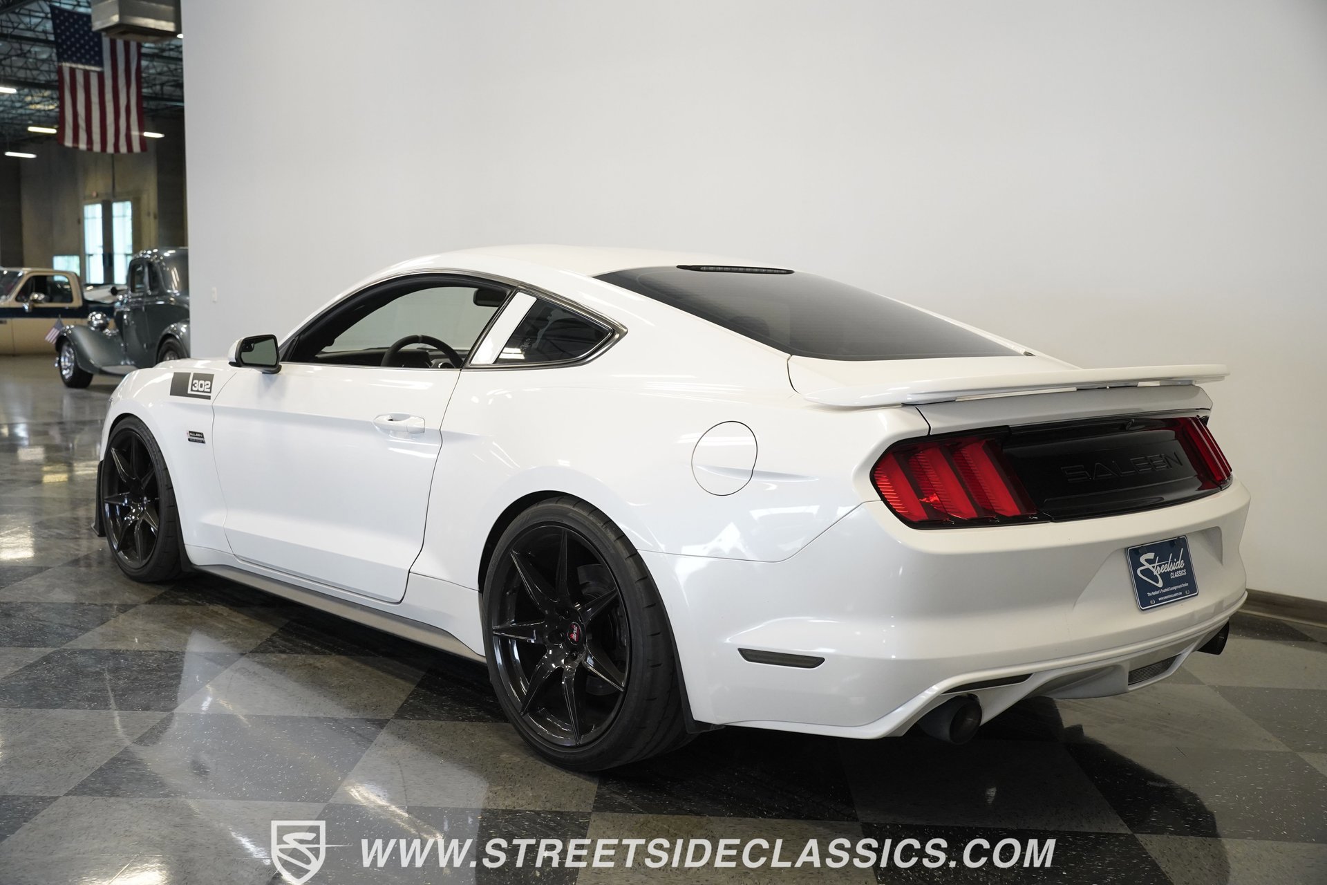 Used 2017 Ford Mustang GT image 11