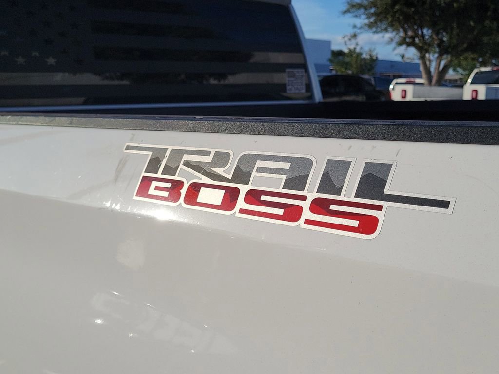 Used 2022 Chevrolet Silverado 1500 LT Trail Boss w/ Protection Package image 3