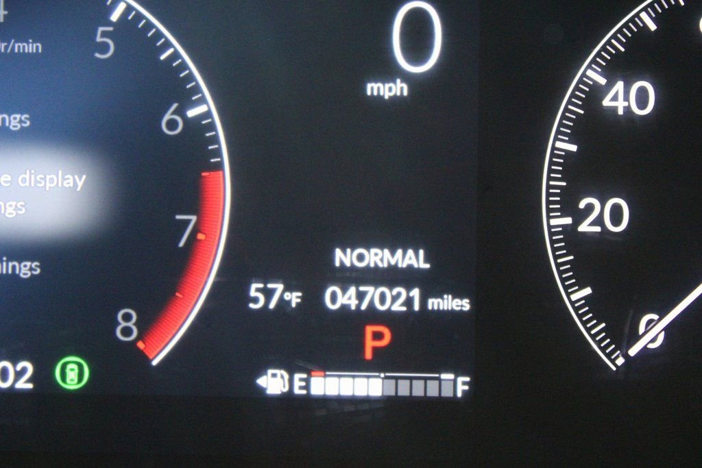 Used 2025 Honda CR-V LX image 3