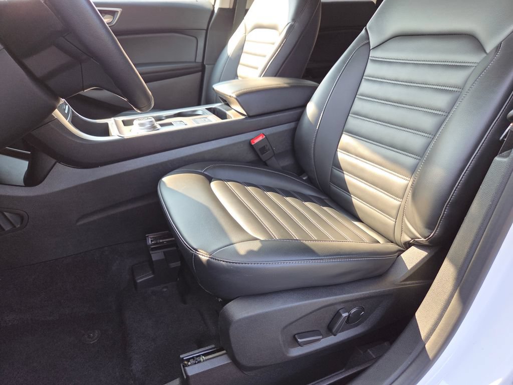Used 2023 Ford Edge SEL w/ Convenience Package AWD/4WD image 32