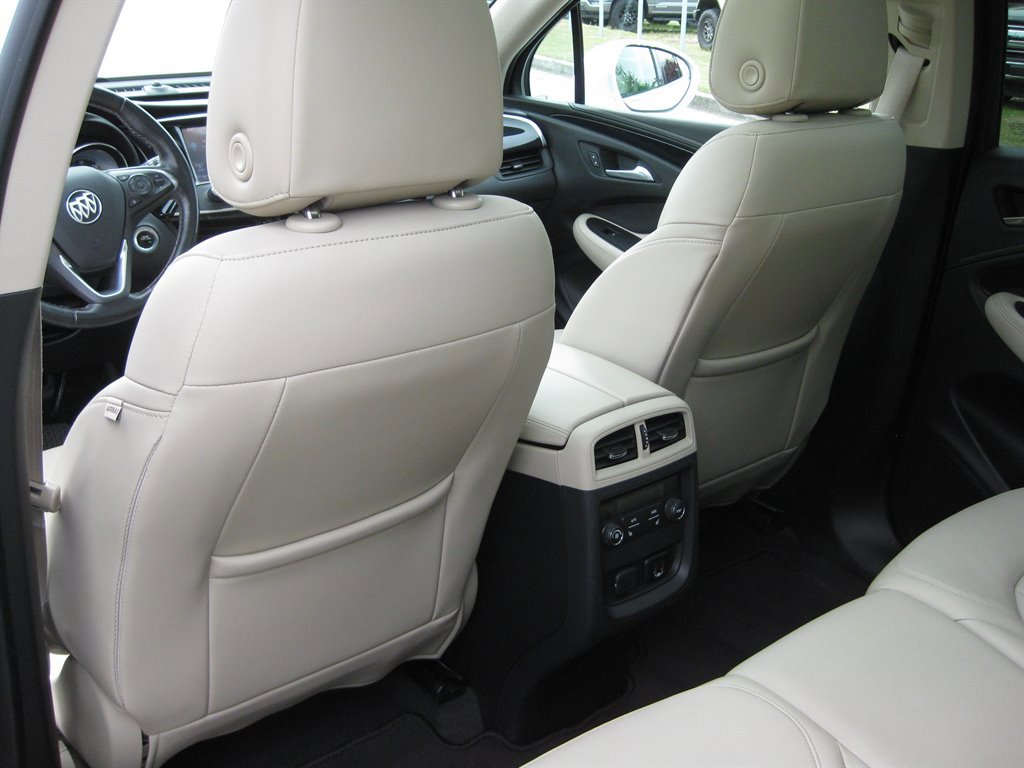 Used 2017 Buick Envision Essence FWD image 27
