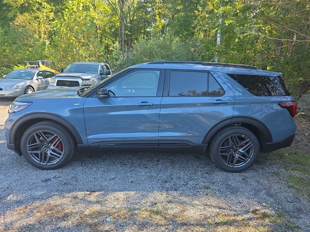 New 2027 Ford Explorer ST-Line w/ ST-Line Street Pack AWD/4WD image 5