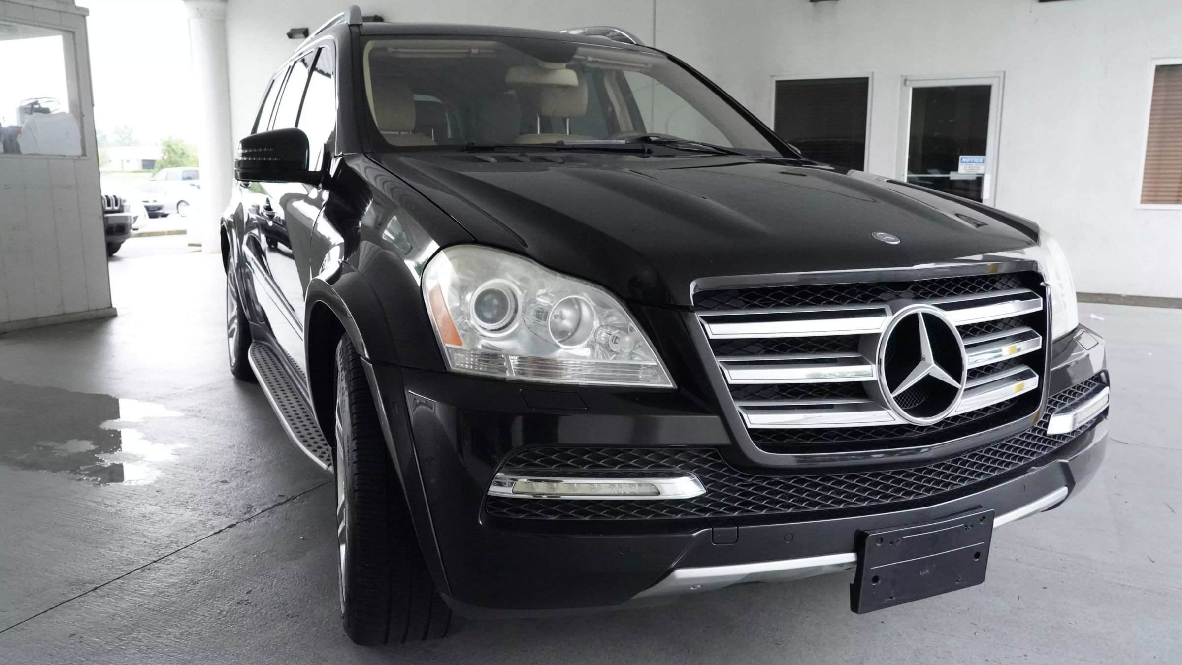 Used 2011 Mercedes-Benz GL 550 4MATIC