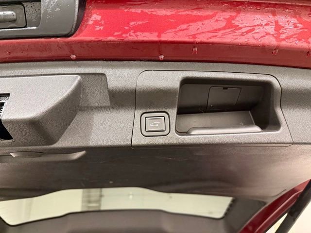 Certified 2023 GMC Acadia SLE w/ Driver Convenience Package image 9