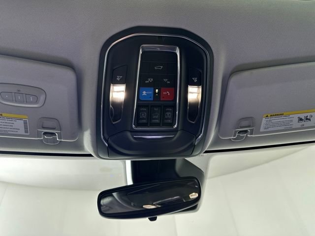 Used 2022 Jeep Grand Cherokee Limited 4xe image 24