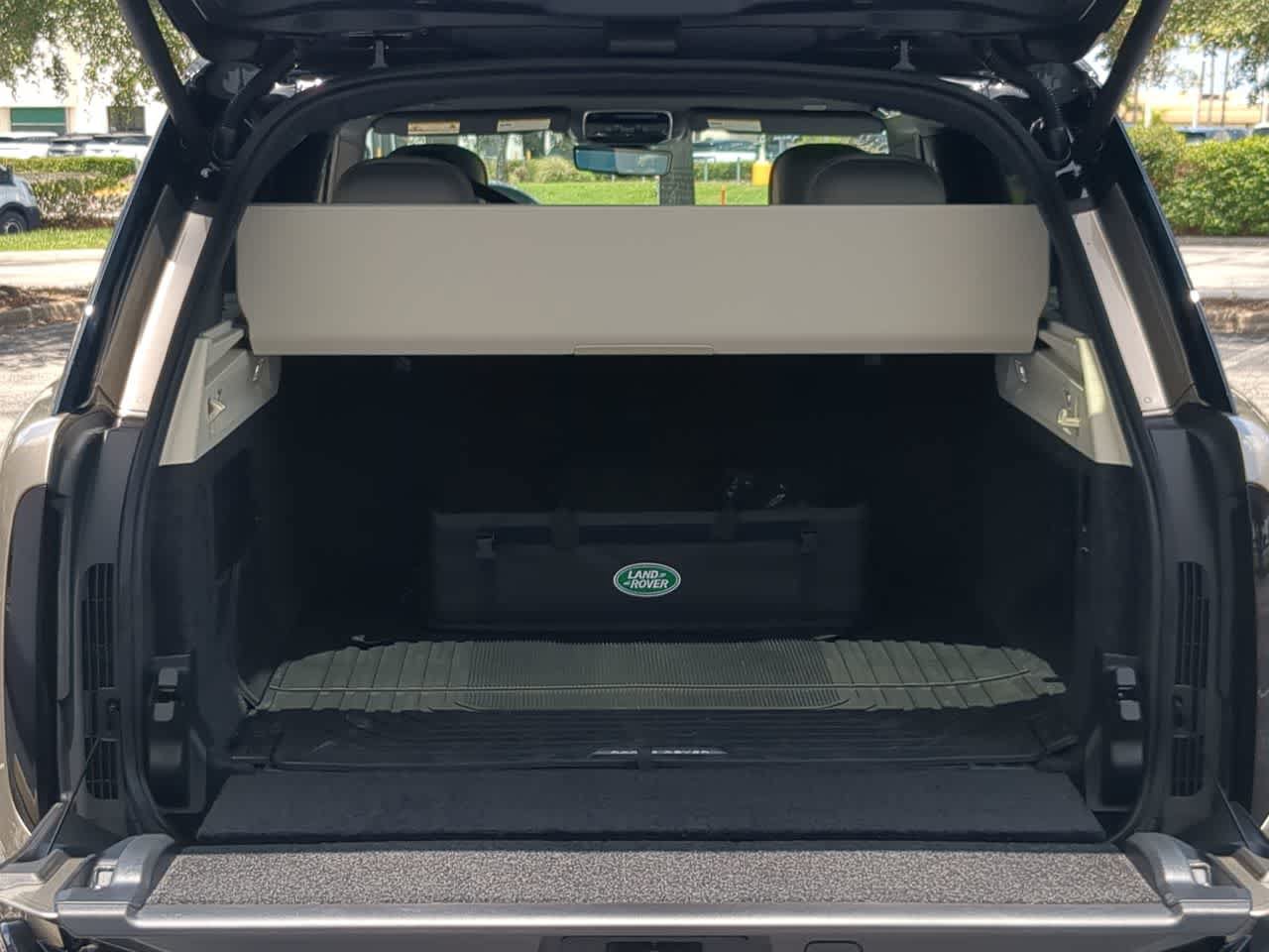 New 2026 Land Rover Range Rover SE AWD/4WD image 36