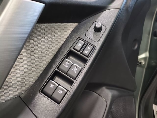 Used 2018 Subaru Forester 2.5i Premium image 17