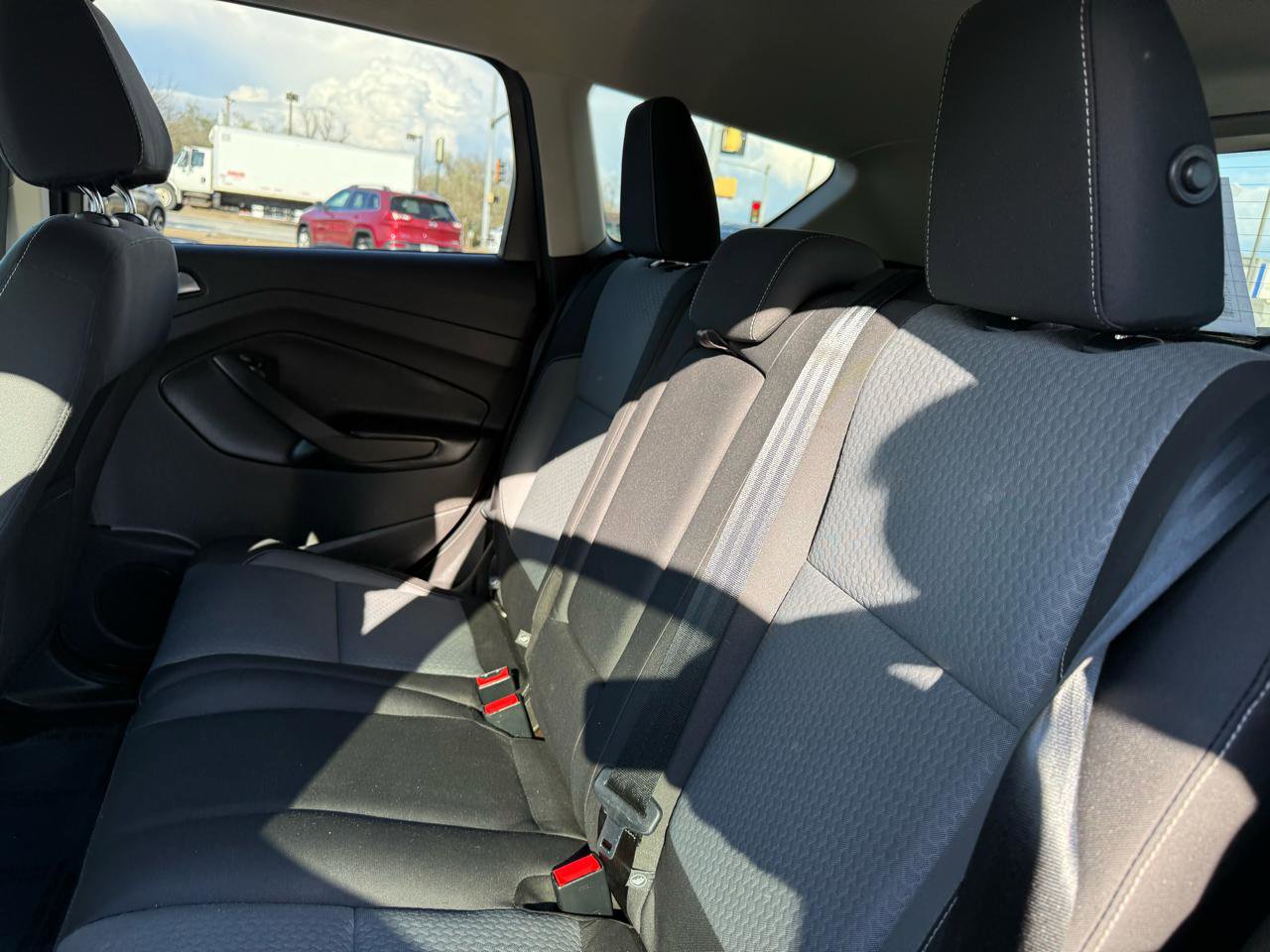 Used 2017 Ford Escape SE image 10