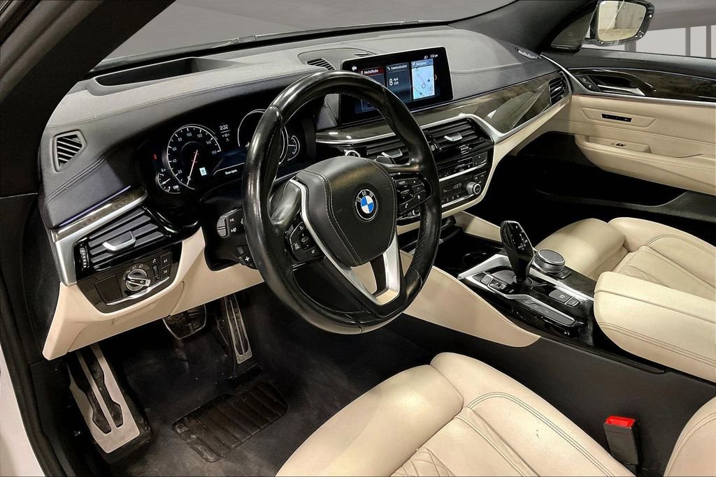 Used 2018 BMW 640i Gran Turismo xDrive AWD/4WD image 17