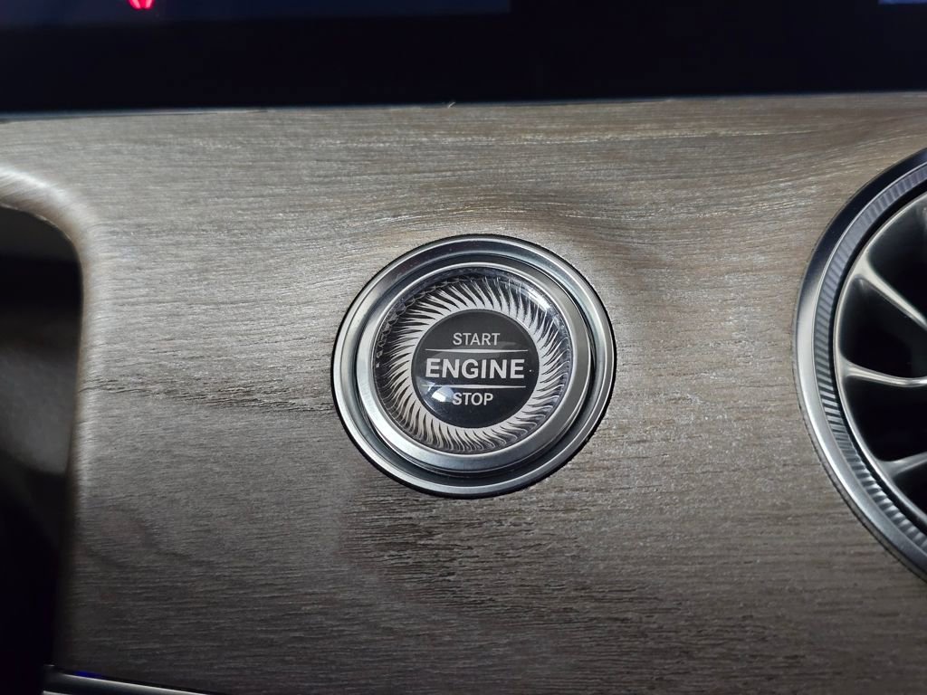 Used 2018 Mercedes-Benz E 400 4MATIC Cabriolet image 18