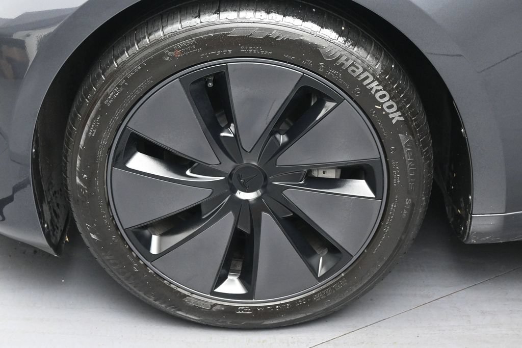 Used 2024 Tesla Model 3 Long Range RWD image 33