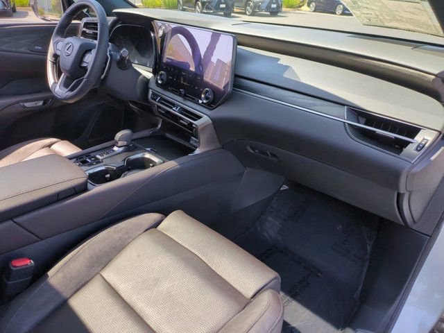 Used 2023 Lexus RX 350 FWD w/ Cold Area Package image 32