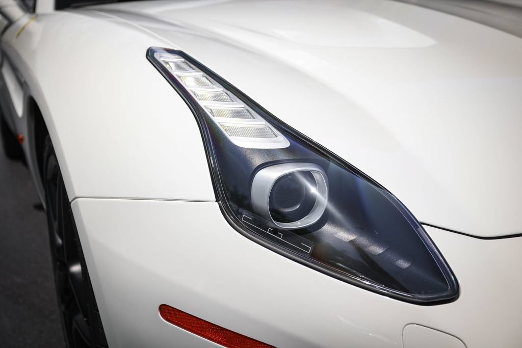 Used 2015 Ferrari California T RWD image 14