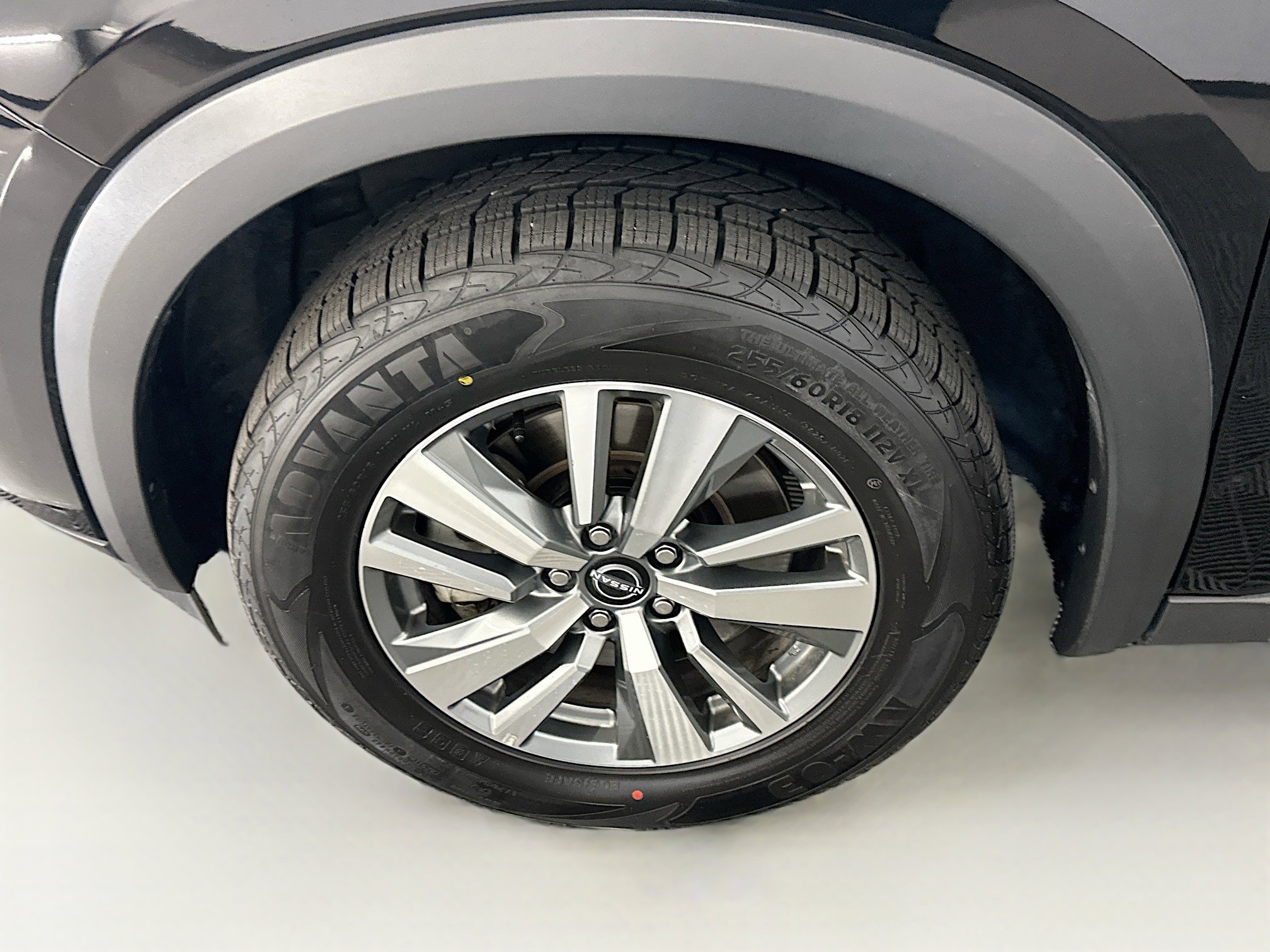 Used 2025 Nissan Pathfinder SL image 11