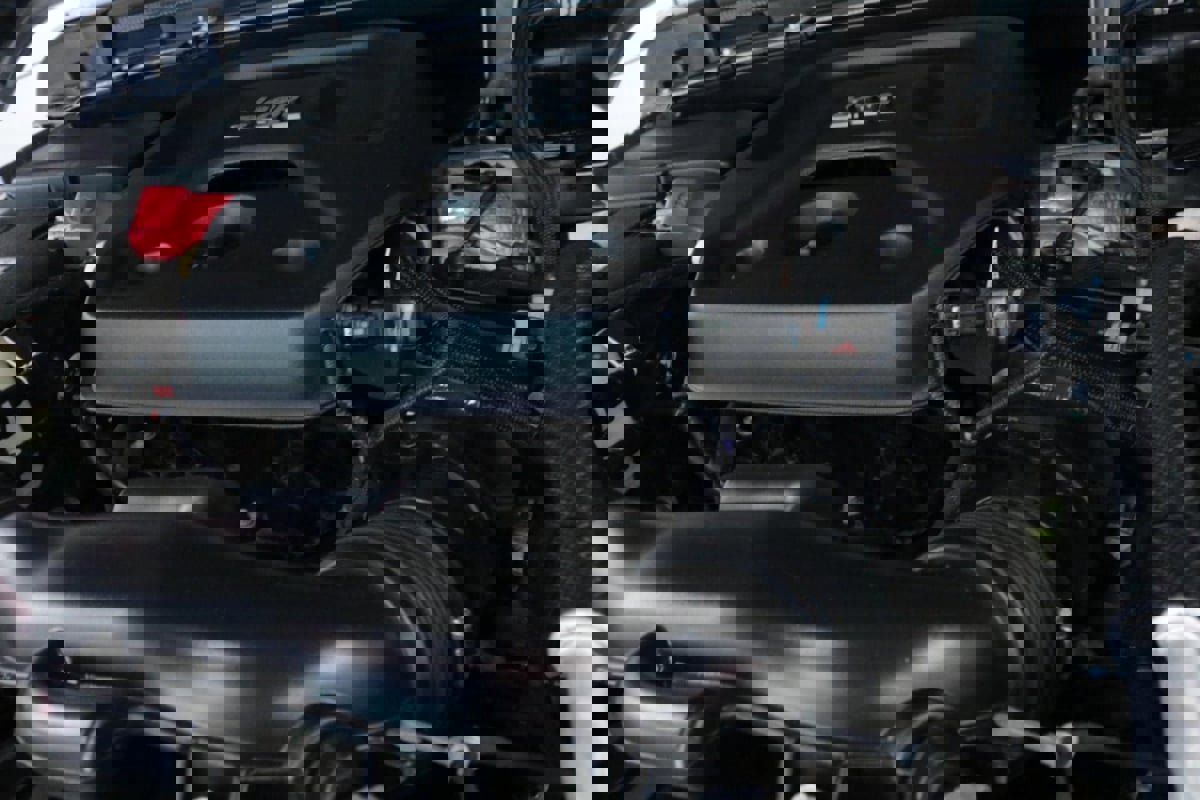 Used 2018 Jeep Wrangler Unlimited Sport image 9