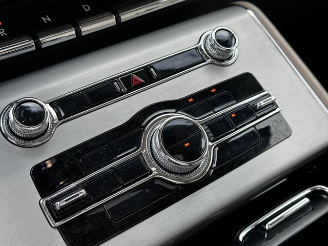 Certified 2023 Lincoln Aviator AWD w/ Premium Package image 24