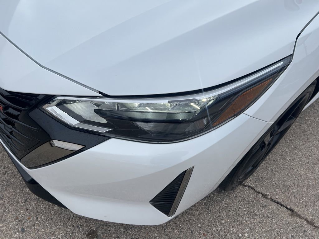 Certified 2024 Nissan Sentra SR FWD image 27