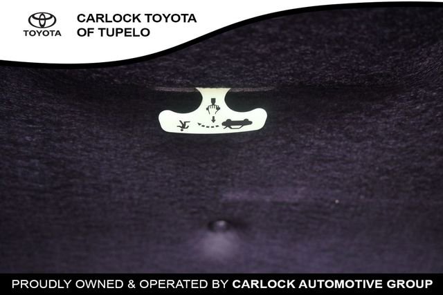Used 2025 Toyota Camry SE w/ Convenience Package FWD image 30
