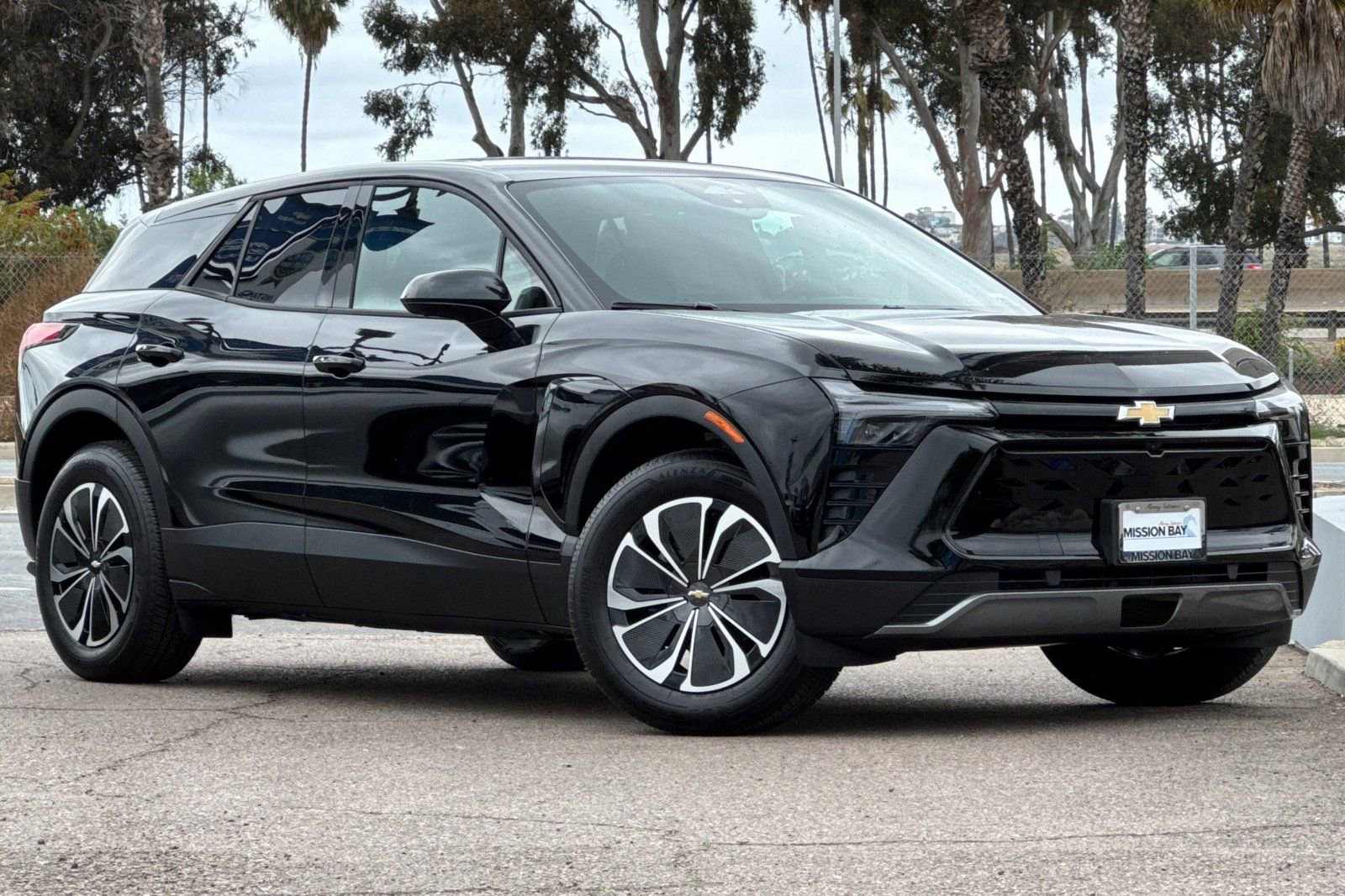 New 2025 Chevrolet Blazer EV LT image 2