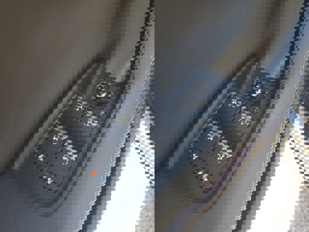 Used 2025 Audi Q7 Premium Plus image 17